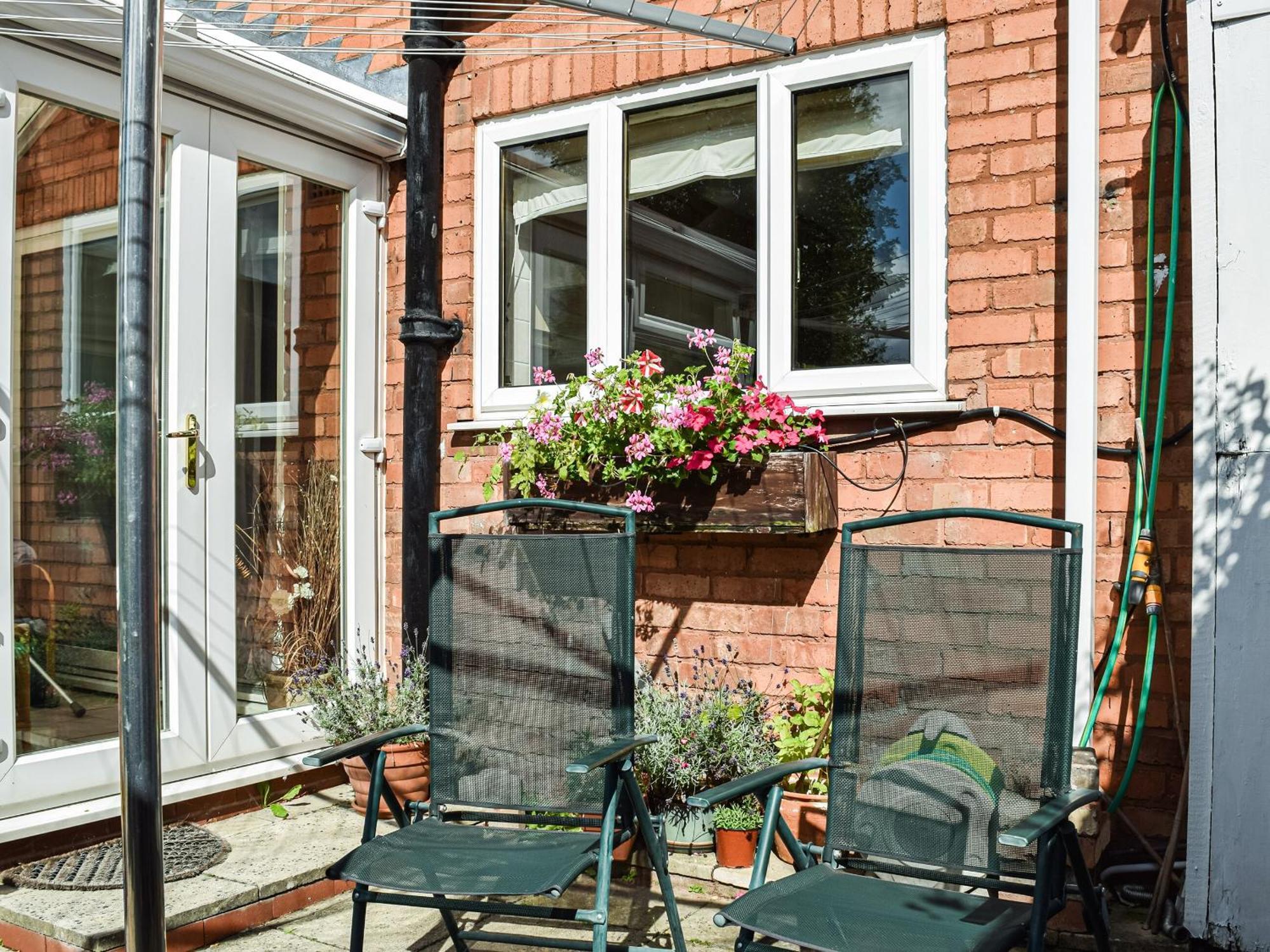 Serenity Comfort Sutton Coldfield Exterior photo